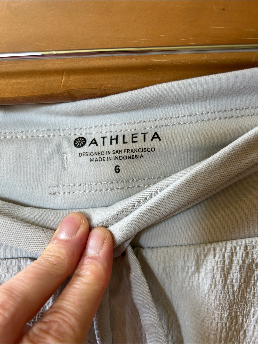 Athleta Trekkie Skirt Skort Women's Size 6 Athletic Grey Zipper Pockets - Picture 2 of 9